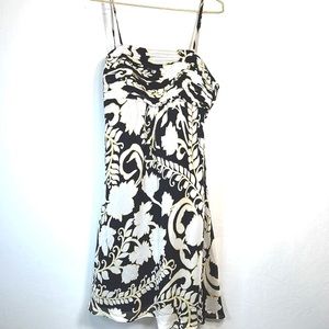 Ann Taylor Back and White Strapless Cocktail Dress size 10